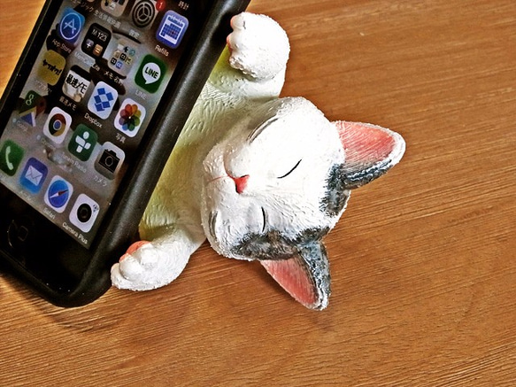 猫型スマホスタンド　『ニャンダフォン』 5枚目の画像