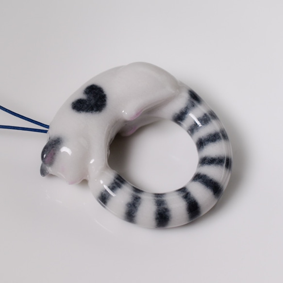 受注製作 猫型ストラップ　ニャトラップ ハートニャン 1枚目の画像