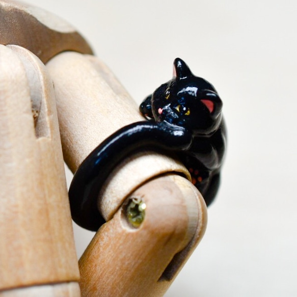 受注製作  猫リング　サイドワインニャー 黒猫 1枚目の画像