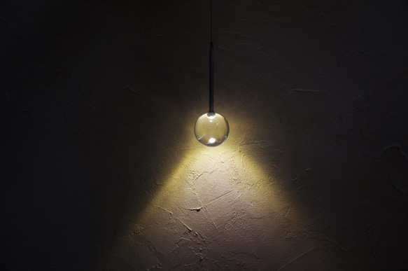 ◆光の粒が浮かぶ　アクリル球体ライト◆ gg（ジジ）TYPE-Ⅰ【φ50球×電球色】 3枚目の画像