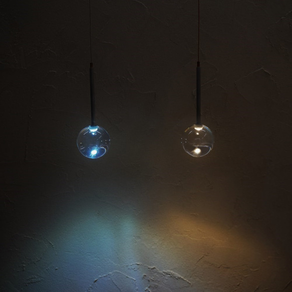 ◆光の粒が浮かぶ　アクリル球体ライト◆ gg（ジジ）TYPE-Ⅰ【φ60球　電球色】】 1枚目の画像