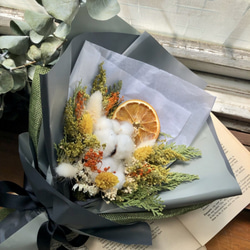 -晚崙西雅橙的春夏-乾燥花束 乾燥花 畢業花束 第1張的照片