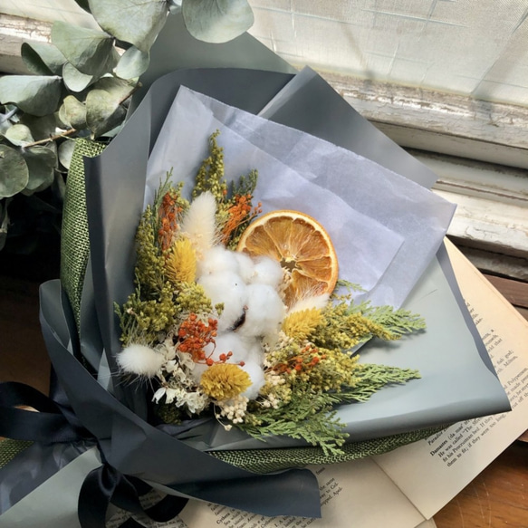 -晚崙西雅橙的春夏-乾燥花束 乾燥花 畢業花束 第1張的照片