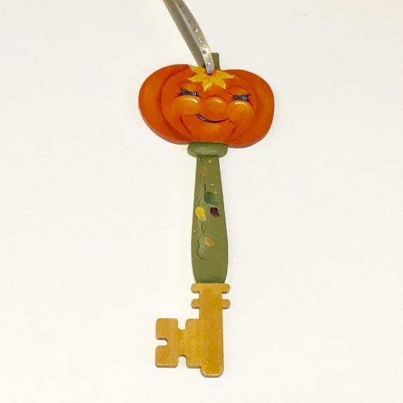 ハロウィンかぼちゃの鍵型オーナメント 2枚目の画像