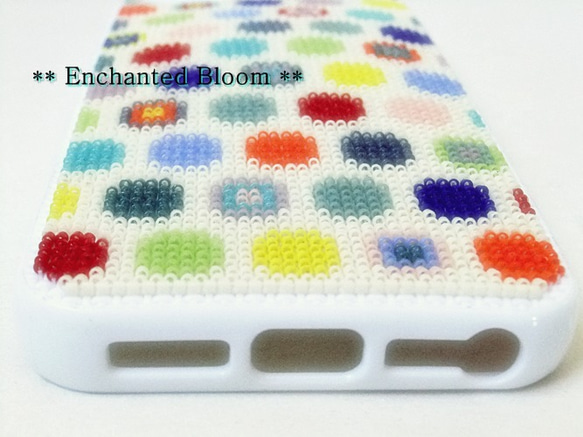 iPhone5/5S専用ケース　全ビーズ刺繍5 3枚目の画像