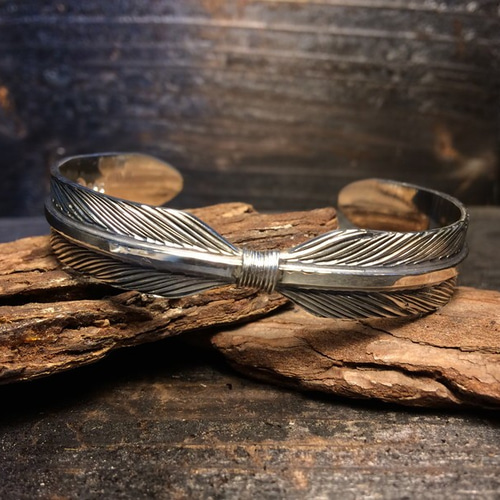 シルバーバングル　フェザー柄　ハンドメイド シルバーバングル フェザー柄 ハンドメイド 【公式通販】