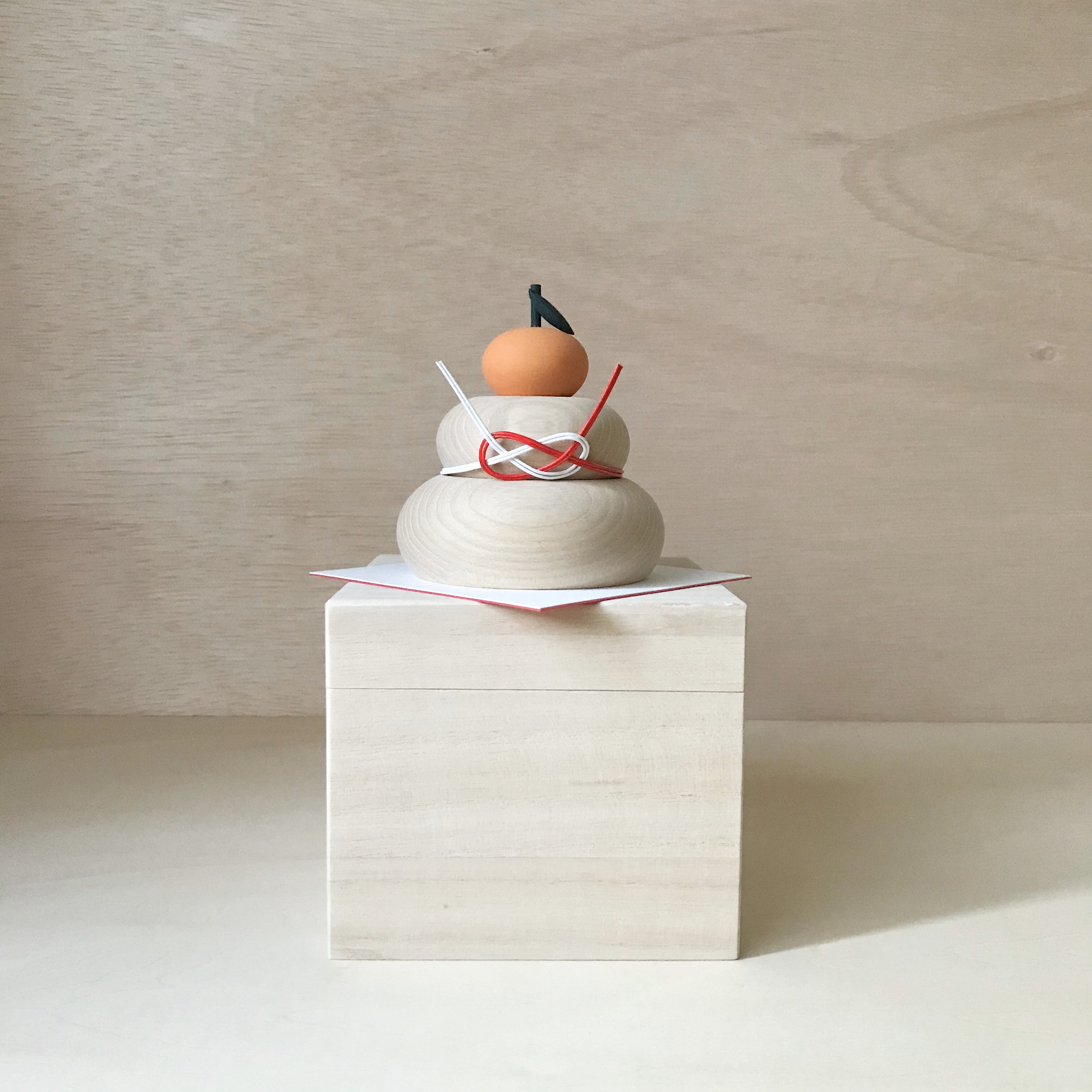 ‼️渡部です‼️極美品⭐️木製鏡餅（メープル・径約10.5cm）