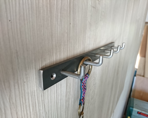 5連アイアンフック インダストリアル ウォールフック 壁掛けラック