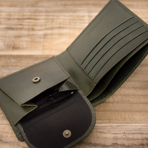 送料無料>ヌメ革シンプルな二つ折り財布 ダークグリーン（レザー 牛