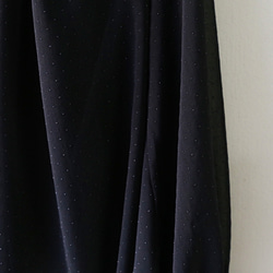 柔軟的氣球袖領結點2路女式襯衫黑色 第10張的照片