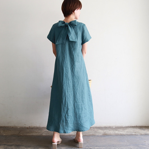 【美品】 リゼッタ バックリボンエプロンワンピース リネン タック 黒 美品】 リゼッタ バックリボンエプロンワンピース リネン タック