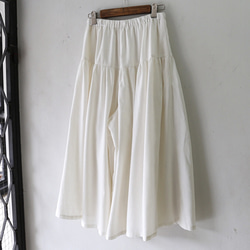 喇叭棉亞麻褲夏季限量顏色白色 第7張的照片