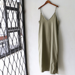 棉亞麻吊帶背心連衣裙橄欖色 第7張的照片