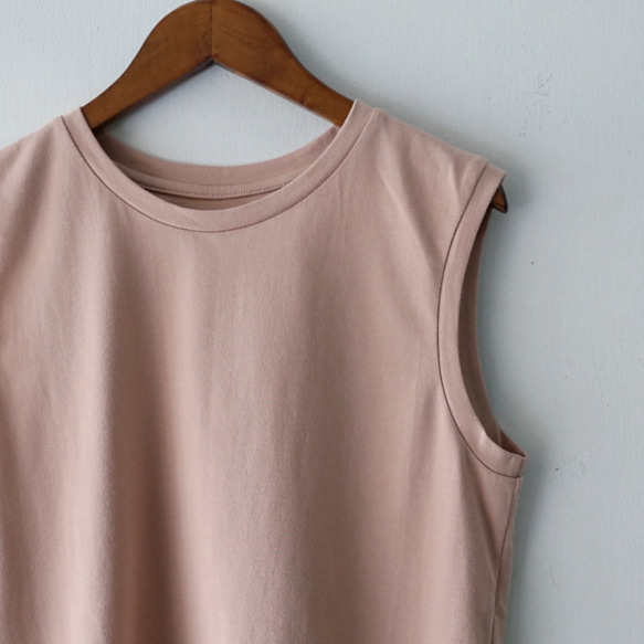棉質無袖T卹粉色米色 第8張的照片