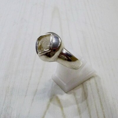 石が入れ替えられるストーンチェンジシルバーリング！ 指輪・リング