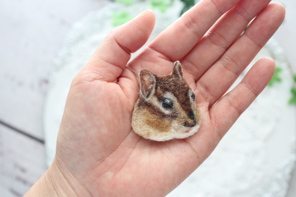 Pocket animal バッチ シマリスさん 羊毛フェルト ゆらの店 通販