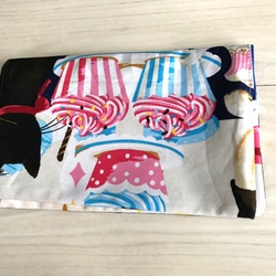 new‼︎♥︎送料無料♥︎マルチケース マスクケース 通帳ケース 手帳ケース カップケーキ キャンディ 猫柄 3枚目の画像
