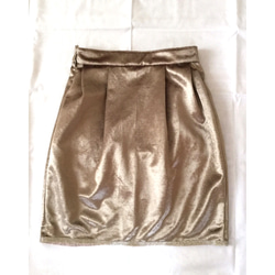 ビジュー飾りのベロアのスカート〜秋冬の装いに 6枚目の画像
