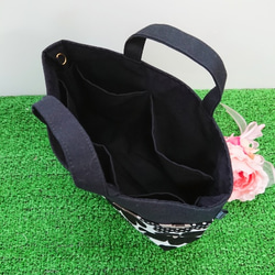 【再販10】帆布のバッグインバッグ (北欧小花柄・ブラック×ブラック) 4枚目の画像