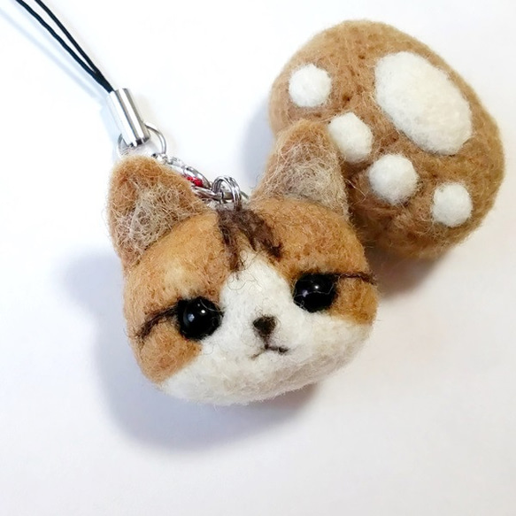 猫ちゃん イヤホンジャック ストラップ 猫 イヤホンジャック 黒猫 魔法の杖 ねこの鍵 ストラップ iphone