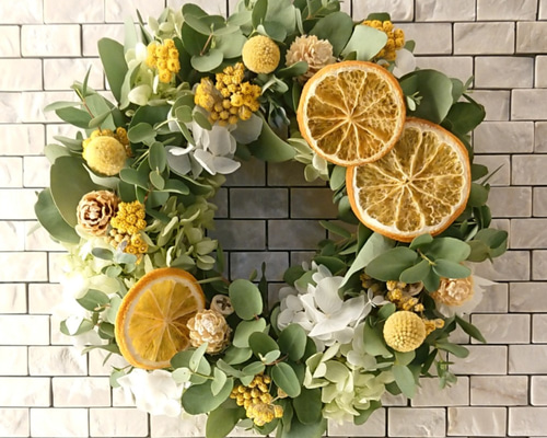 ユーカリとアネモネフラワーのラウンドリース ナチュラル 大きめ