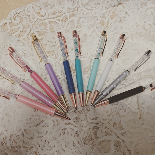 ハンドメイド　ペン立て　スワロフスキー使用 女子力アップ⤴️♥️スワロフスキーボールペン受注販売 ペン・筆記