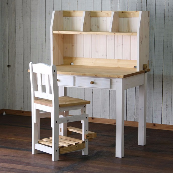 学習机 ホワイト ハート窓あり！3点 学習机 ホワイト ハート窓あり！3点 シンプルデスク・高さ調整イス