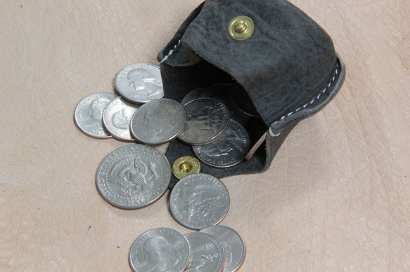 皮革硬幣情況“豆”卡福（海軍） 第3張的照片