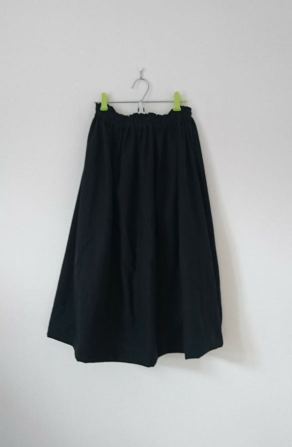 再販 ハーフリネン ギャザースカート 黒 3枚目の画像