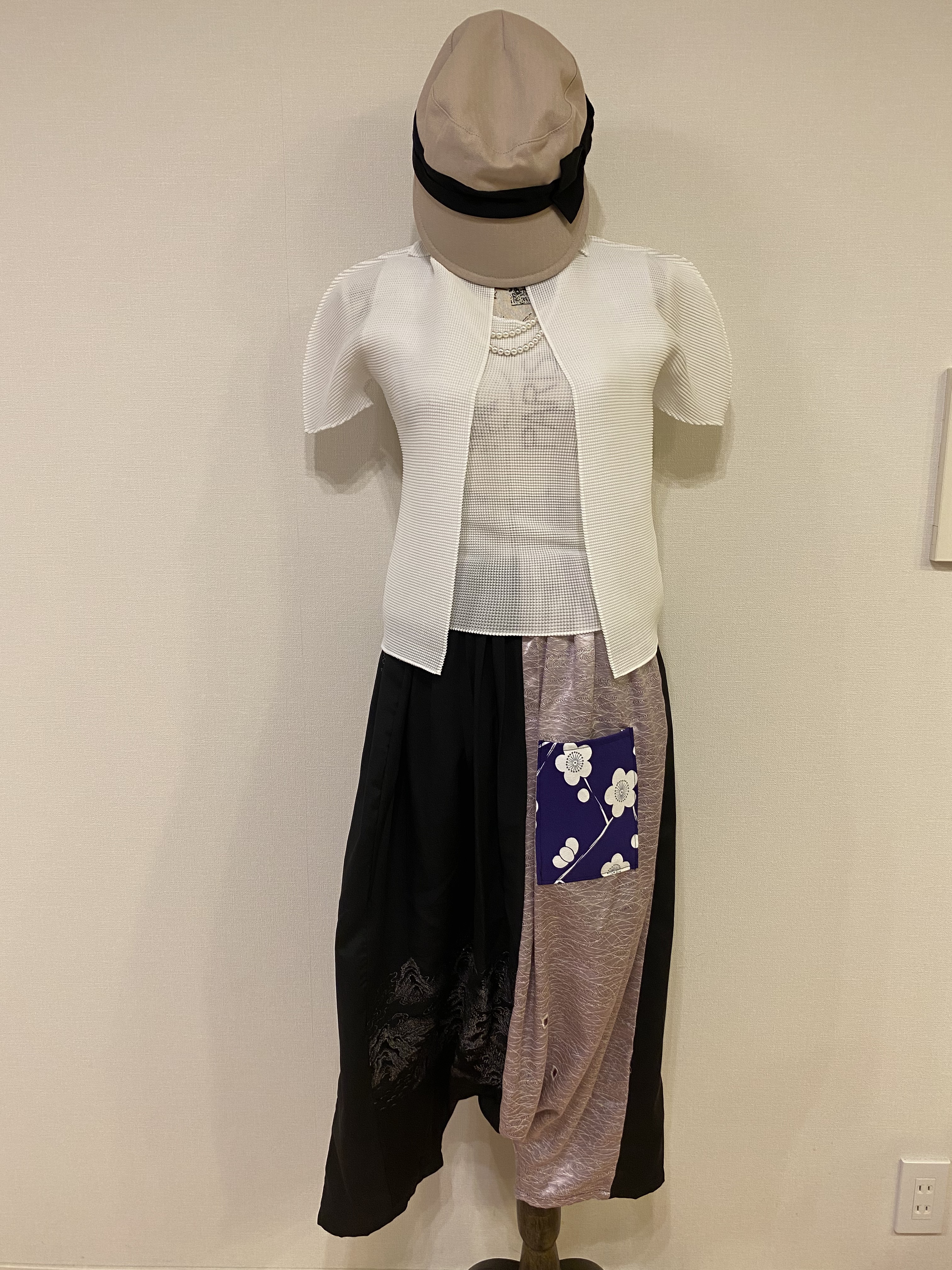 【まめ様】サルエルパンツ(3点)✿着物✿黒留袖✿和モダン(着物リメイク) 【まめ様】サルエルパンツ(3点)✿着物✿黒留袖✿和モダン(着物リメイク)
