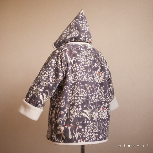 小人コート セット ヨシエ(リバティ)100cm｜小人帽子とノーカラーコートのセットアップ 3枚目の画像