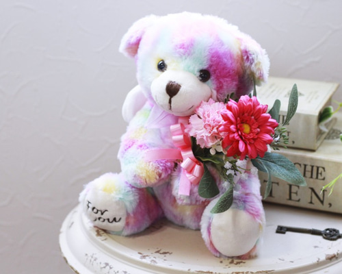 花束を抱えたくま　ダーニングのぬいぐるみ 花束を抱えたくま ダーニングのぬいぐるみ 花束を抱えたくま