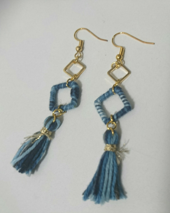 『5067』ハンドメイドピアス 5067』ハンドメイドピアス ブルー螺鈿のシルバースティックピアス