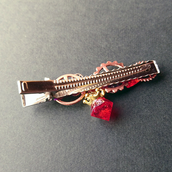 不思議の国のアリスヘアクリップ【受注制作】 3枚目の画像