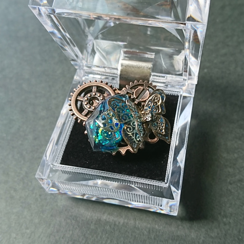 蝶と歯車鉱物のスチームパンクリング（指輪ケース付）【受注制作