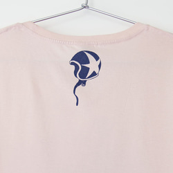 ウサギくんのTシャツ lady's シャーベットピンク×ネイビー 4枚目の画像
