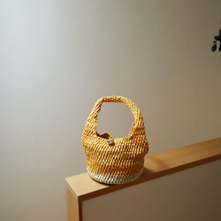 マンゴー色の玉編みバッグ 1枚目の画像