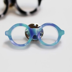 メガネピンズ（丸メガネ、Sサイズ、短針、スカイブルー） 1枚目の画像