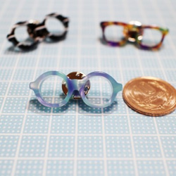 メガネピンズ（丸メガネ、Sサイズ、短針、スカイブルー） 5枚目の画像