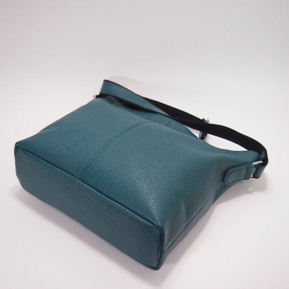 ★只今製作中★２月２０日前後の発送予定★日本製★本革★斜め掛けショルダーバッグ★ブルーグリーン色★Ａ４クリアファイル★ 4枚目の画像