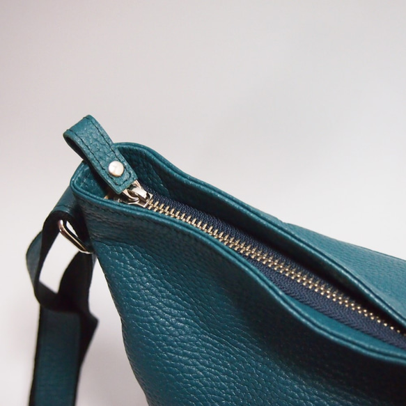 ★只今製作中★２月２０日前後の発送予定★日本製★本革★斜め掛けショルダーバッグ★ブルーグリーン色★Ａ４クリアファイル★ 6枚目の画像