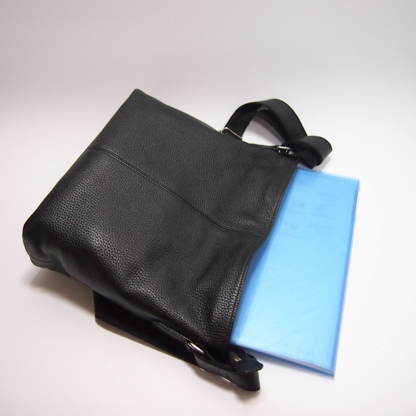 ★手工製作★日本製造★柔軟真皮★斜挎包★黑色★A4透明文件夾★ 第4張的照片