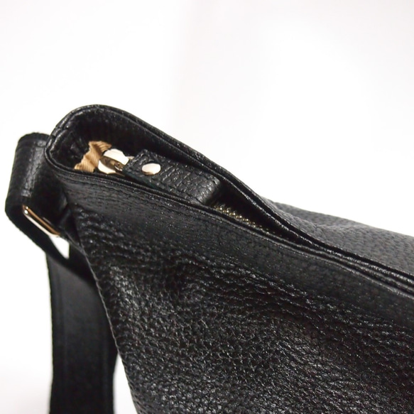 ★手工製作★日本製造★柔軟真皮★斜挎包★黑色★A4透明文件夾★ 第9張的照片