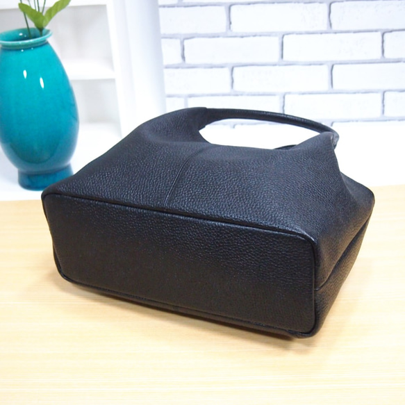 ★只今製作中★１２月２３日前後の発送予定 ★日本製★牛革★フォーマルバッグ★手提げバッグ★クロ色★コロンとしたスタイル★ 7枚目の画像