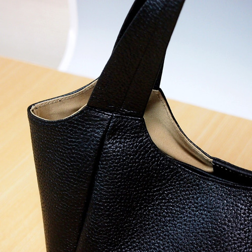 ☆ハンドメイド☆日本製☆牛革☆手提げバッグ☆クロ色☆フォーマル  