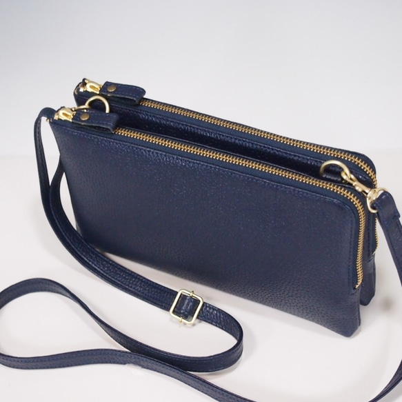 ★手工製作★日本製造★真皮★錢包式手拿包★斜挎包★L型拉鍊★單肩斜挎包★海軍藍★智慧型手機 第2張的照片