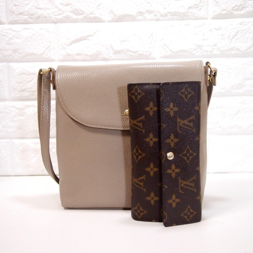 ☆トープ色のみにつき4,000円引き☆日本製☆本革☆カブセ・斜め掛け  