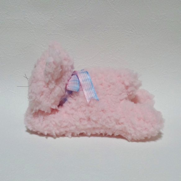 ピンク寝そべりネコぬいぐるみ(小) 4枚目の画像
