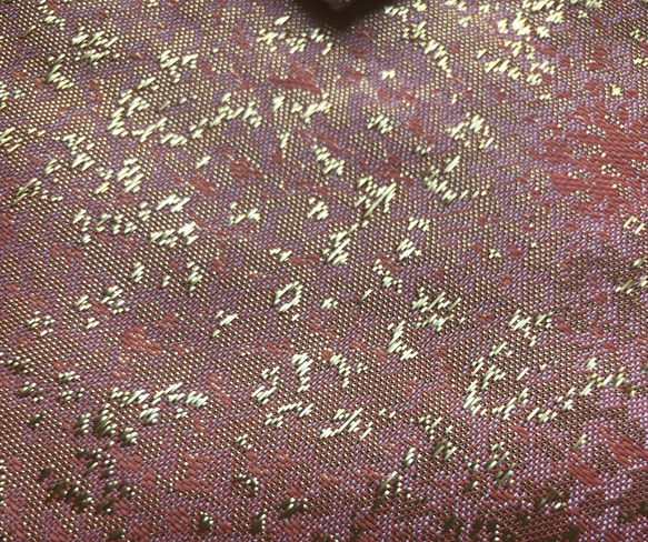 桐生織 金襴 金色　桜 裏地　ピンク　数寄屋袋 25センチ×18センチ 3枚目の画像