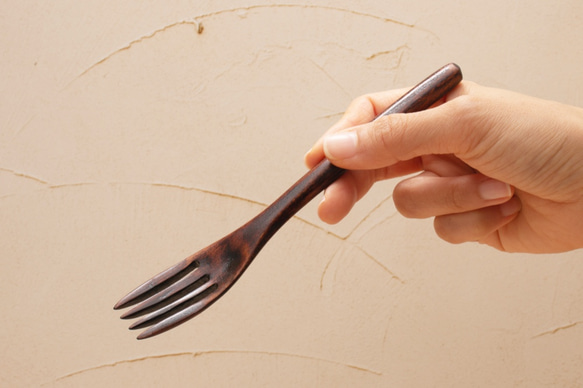 手削りデザートフォーク 4枚目の画像